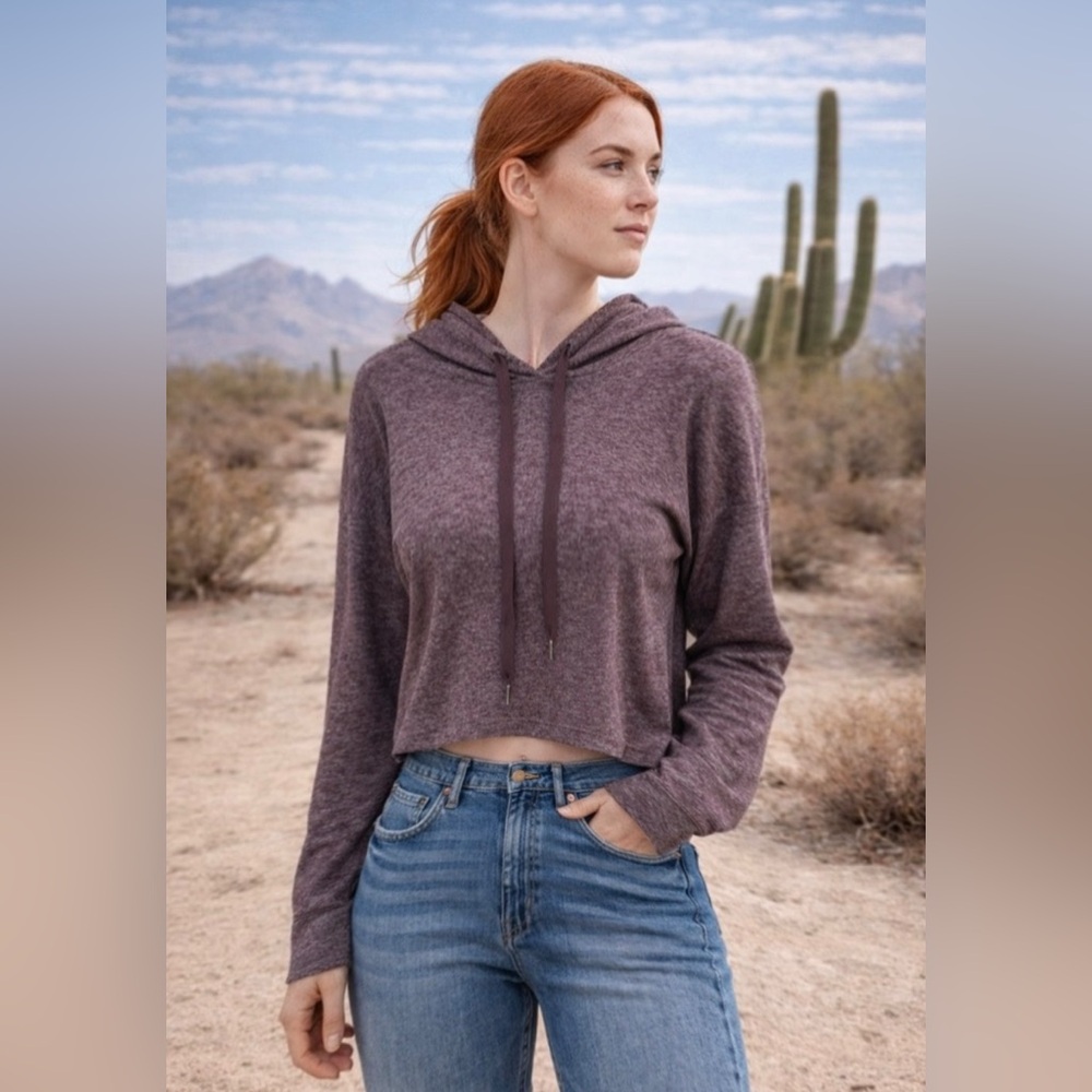 Marika Cropped Hoodie Lightweight Pullover Women’s Medium